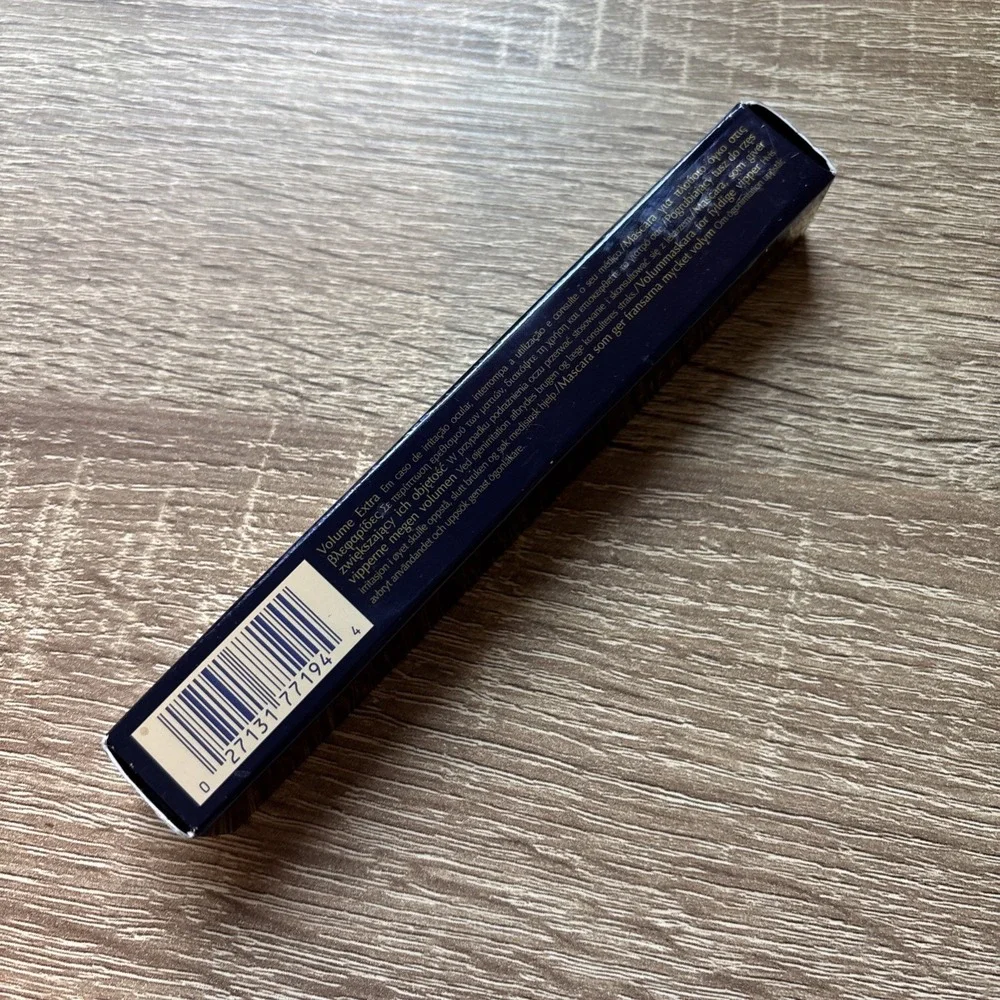 Estee Lauder Sumptuous Extreme Lash Multiplying Mascara~01 extreme Black~0.27 oz